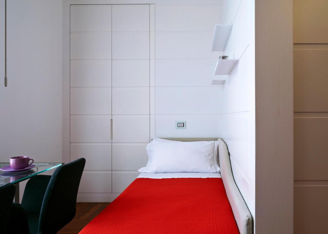 Elegant Apartment At Chiaia By Wonderful Italy Neapol Zewnętrze zdjęcie